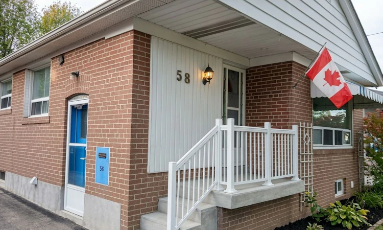 58 Deanvar Avenue