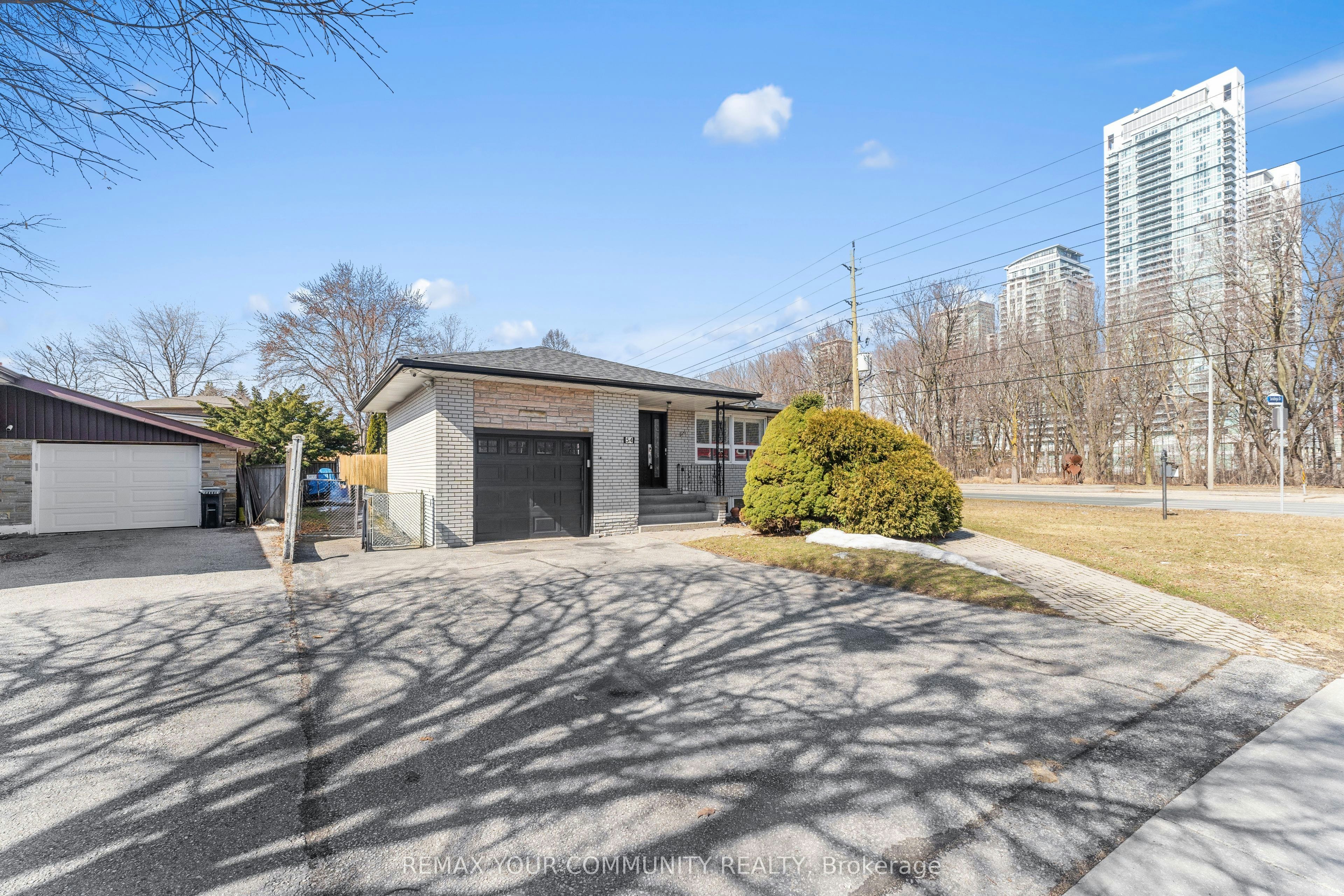 54 Saratoga Drive, Toronto, ON, M1P 4J1