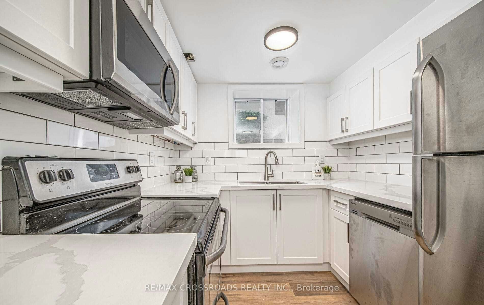 Lower-91 Mclaughlin Boulevard, Oshawa, ON, L1G 2P2 - 3