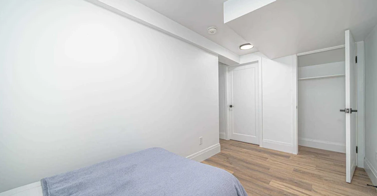 Lower-91 Mclaughlin Boulevard, Oshawa, ON, L1G 2P2 - 7