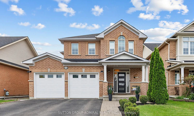 12 Sherrington Drive W