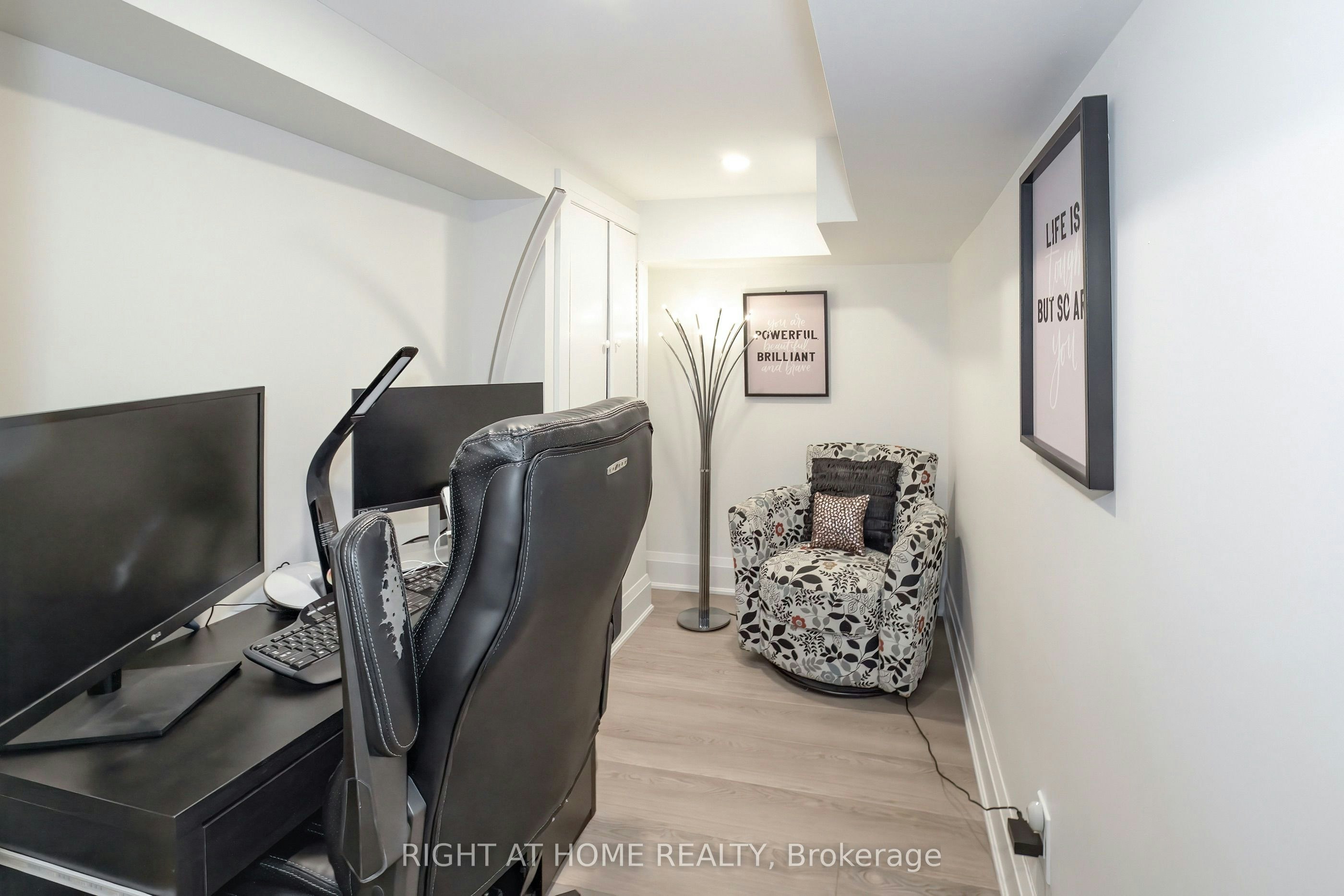 30 Caspian Square, Clarington, ON, L1C 7G3 - 27