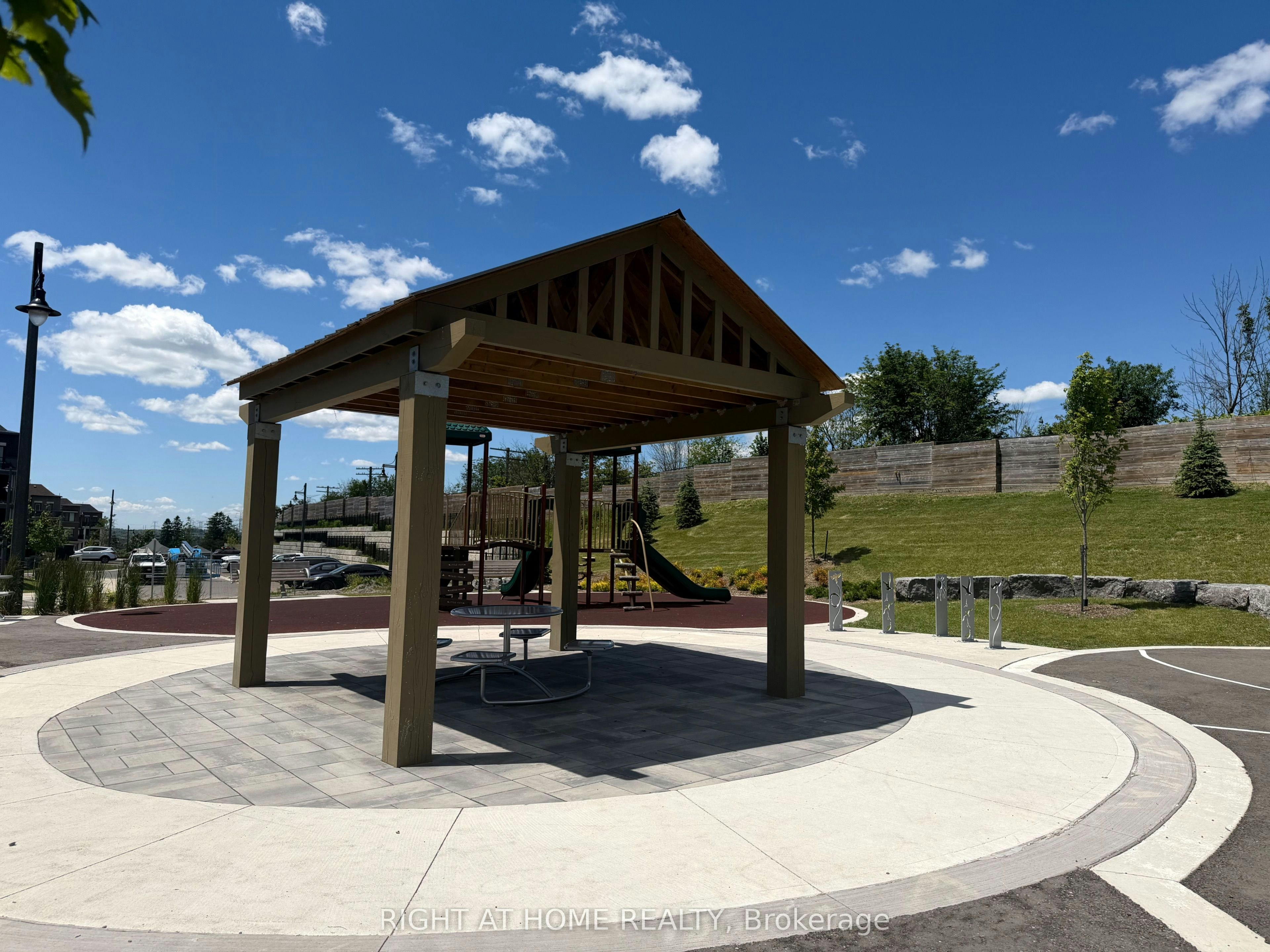 30 Caspian Square, Clarington, ON, L1C 7G3 - 24