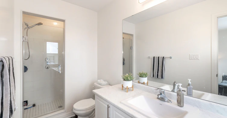 30 Caspian Square, Clarington, ON, L1C 7G3 - 20