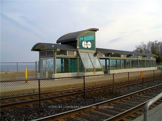 Main/Upper-81 Vessel Crescent, Toronto, ON, M1C 5K6 - 23