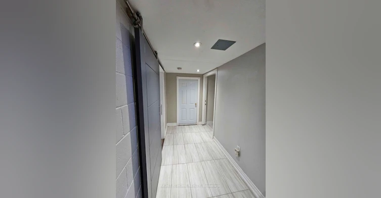 Lower-707 Hortop Street, Oshawa, ON, L1G 4N7 - 10