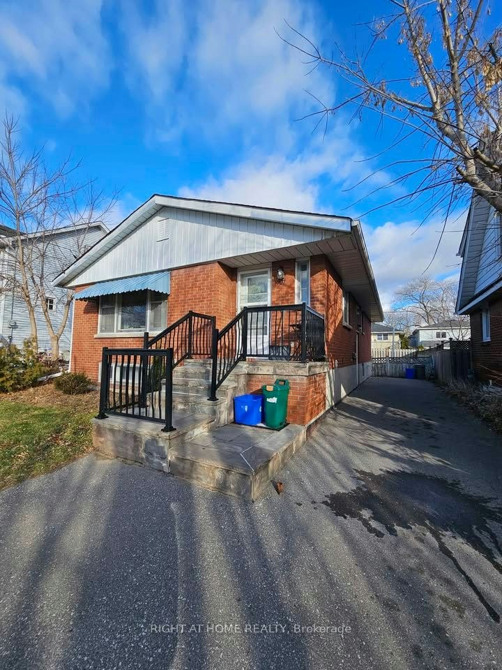 Lower-707 Hortop Street, Oshawa, ON, L1G 4N7