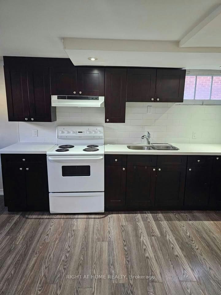 Lower-707 Hortop Street, Oshawa, ON, L1G 4N7 - 6