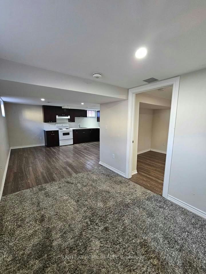Lower-707 Hortop Street, Oshawa, ON, L1G 4N7 - 8