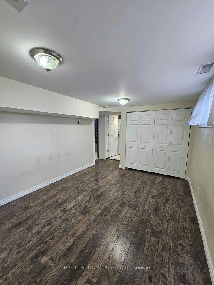 Lower-707 Hortop Street, Oshawa, ON, L1G 4N7 - 12