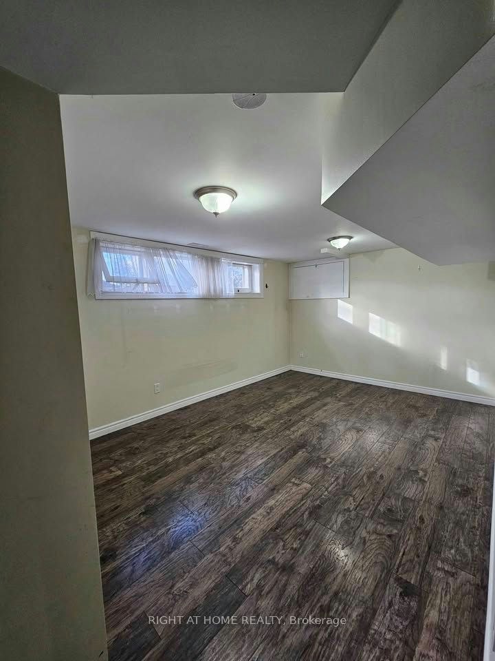 Lower-707 Hortop Street, Oshawa, ON, L1G 4N7 - 9