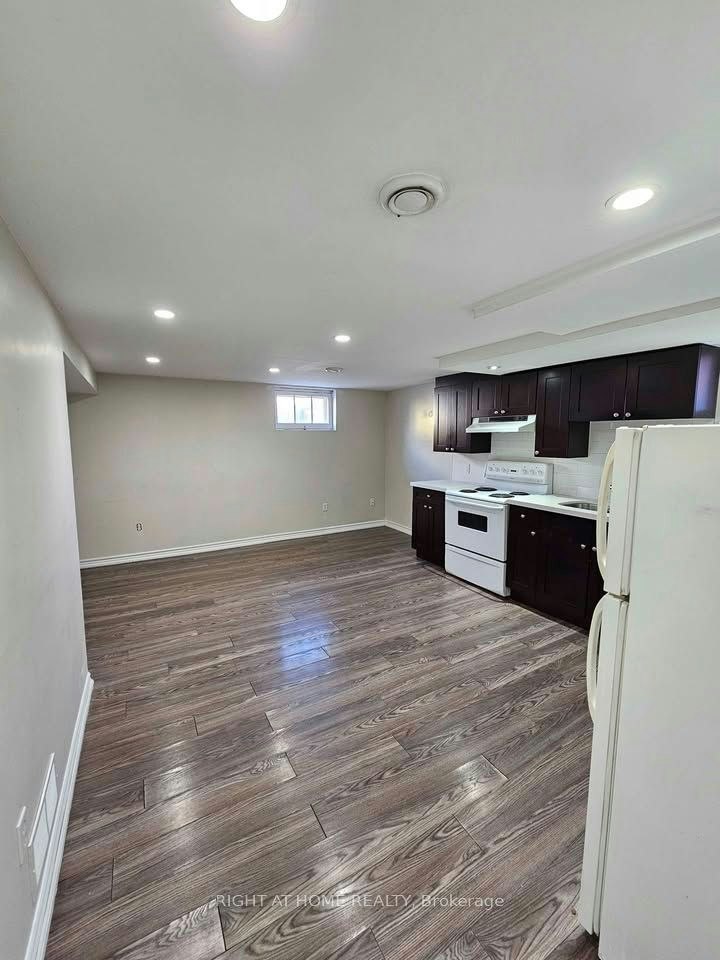 Lower-707 Hortop Street, Oshawa, ON, L1G 4N7 - 5