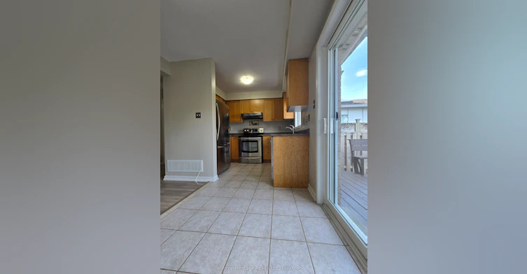 67 Toscana Drive, Whitby, ON, L1R 2Z3 - 6