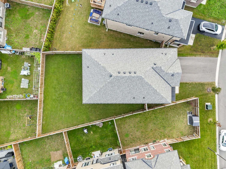 7 Priory Drive, Whitby, ON, L1P 0K9 - 44