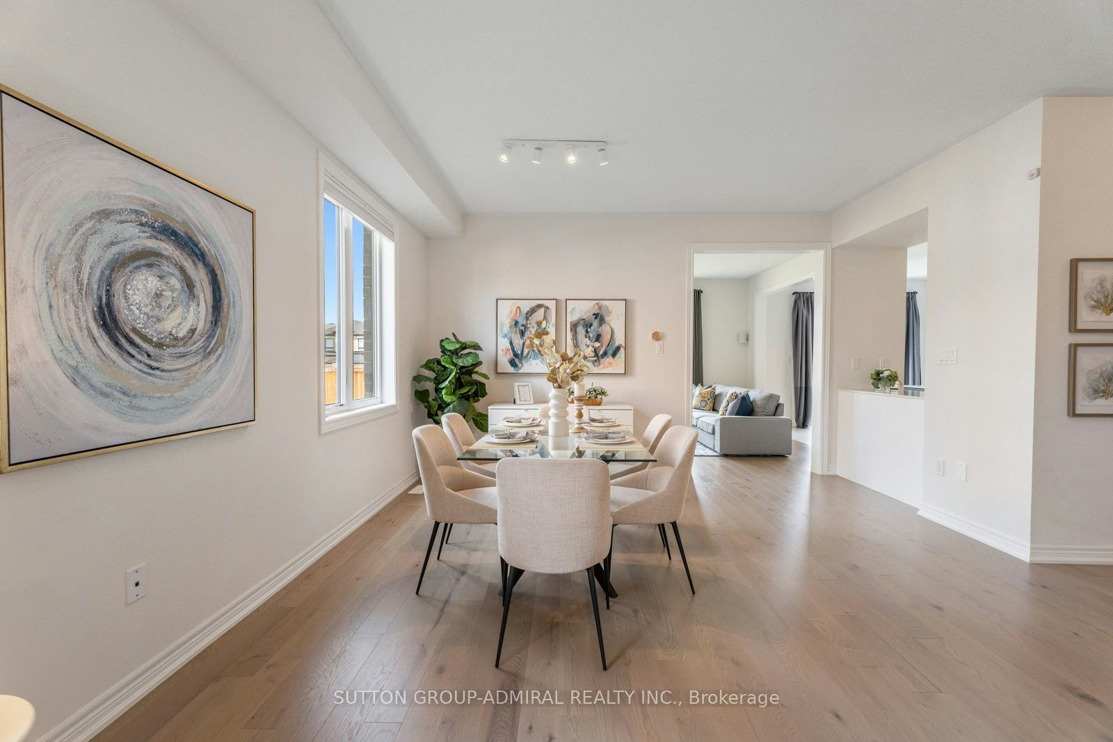 7 Priory Drive, Whitby, ON, L1P 0K9 - 7