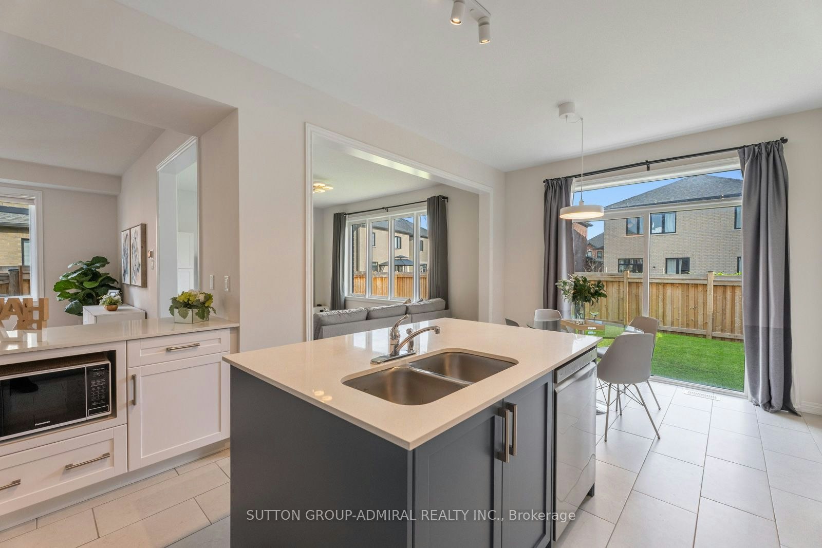 7 Priory Drive, Whitby, ON, L1P 0K9 - 19