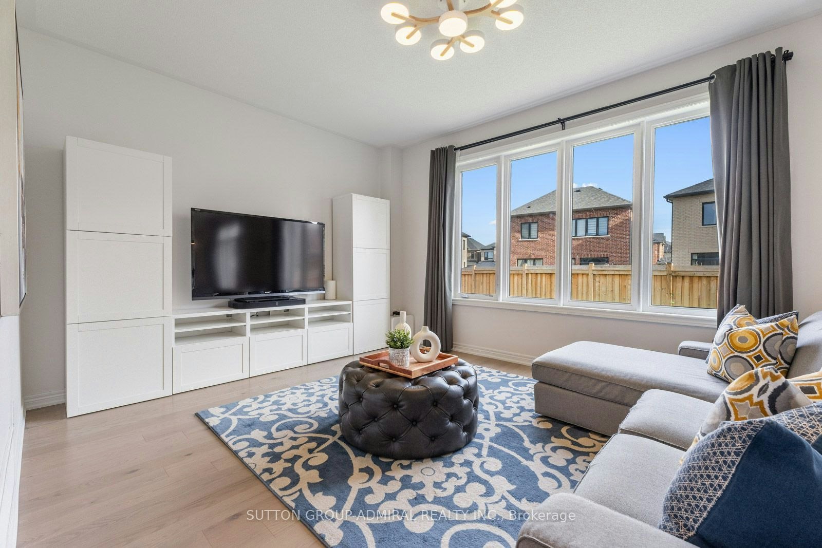7 Priory Drive, Whitby, ON, L1P 0K9 - 10