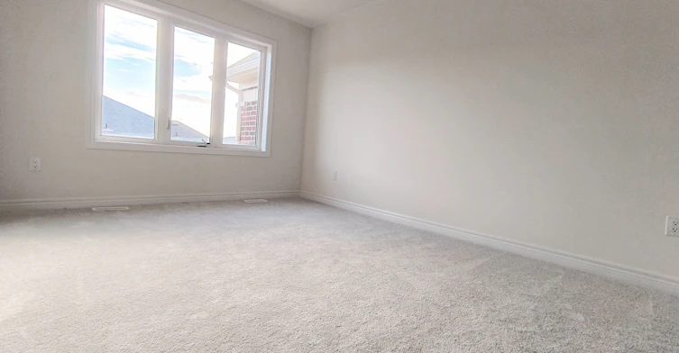 913 Elizabeth Mckenzie Drive, Pickering, ON, L1X 0P5 - 15