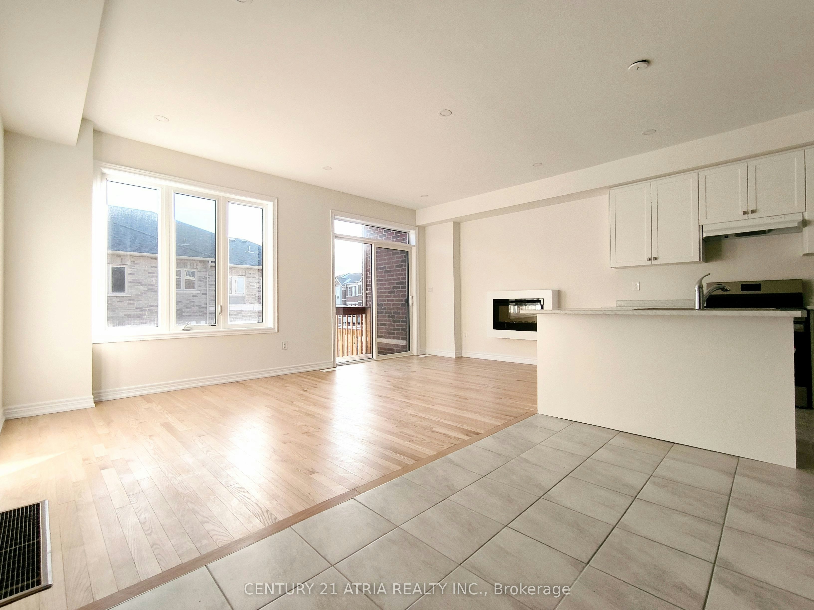 913 Elizabeth Mckenzie Drive, Pickering, ON, L1X 0P5 - 6