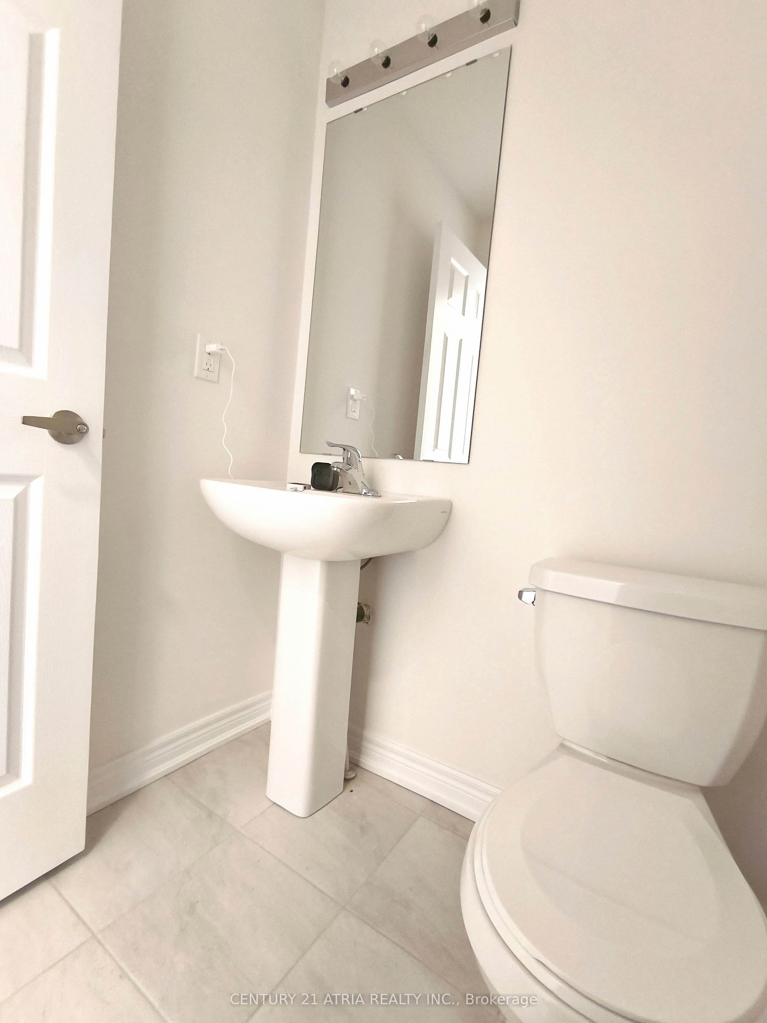 913 Elizabeth Mckenzie Drive, Pickering, ON, L1X 0P5 - 11