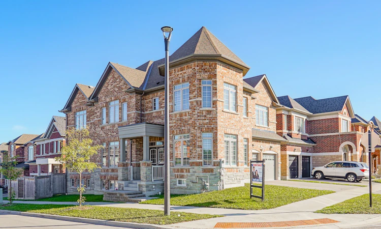 2431 Hibiscus Drive