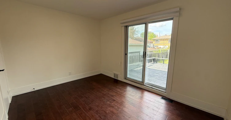 30 Japonica Road, Toronto, ON, M1R 4S2 - 6