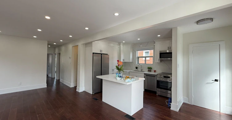 30 Japonica Road, Toronto, ON, M1R 4S2 - 4