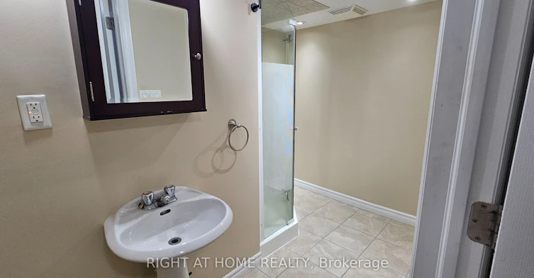 1365 Mary Street, Oshawa, ON, L1G 6T2 - 24