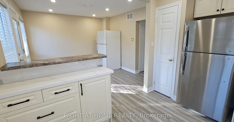 1365 Mary Street, Oshawa, ON, L1G 6T2 - 3