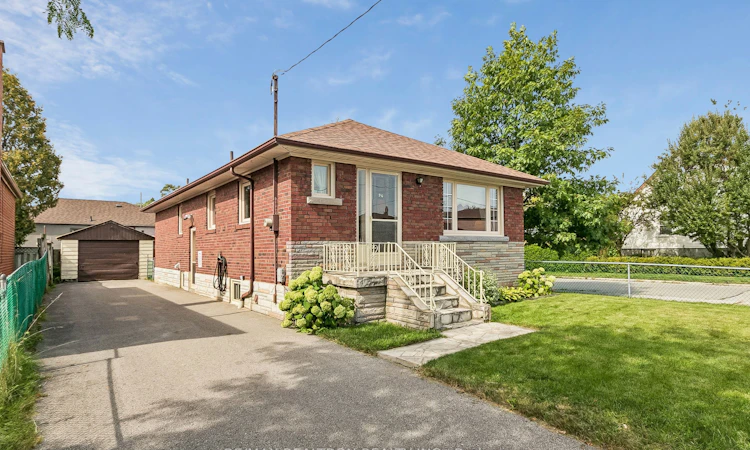 96 Commonhealth Avenue