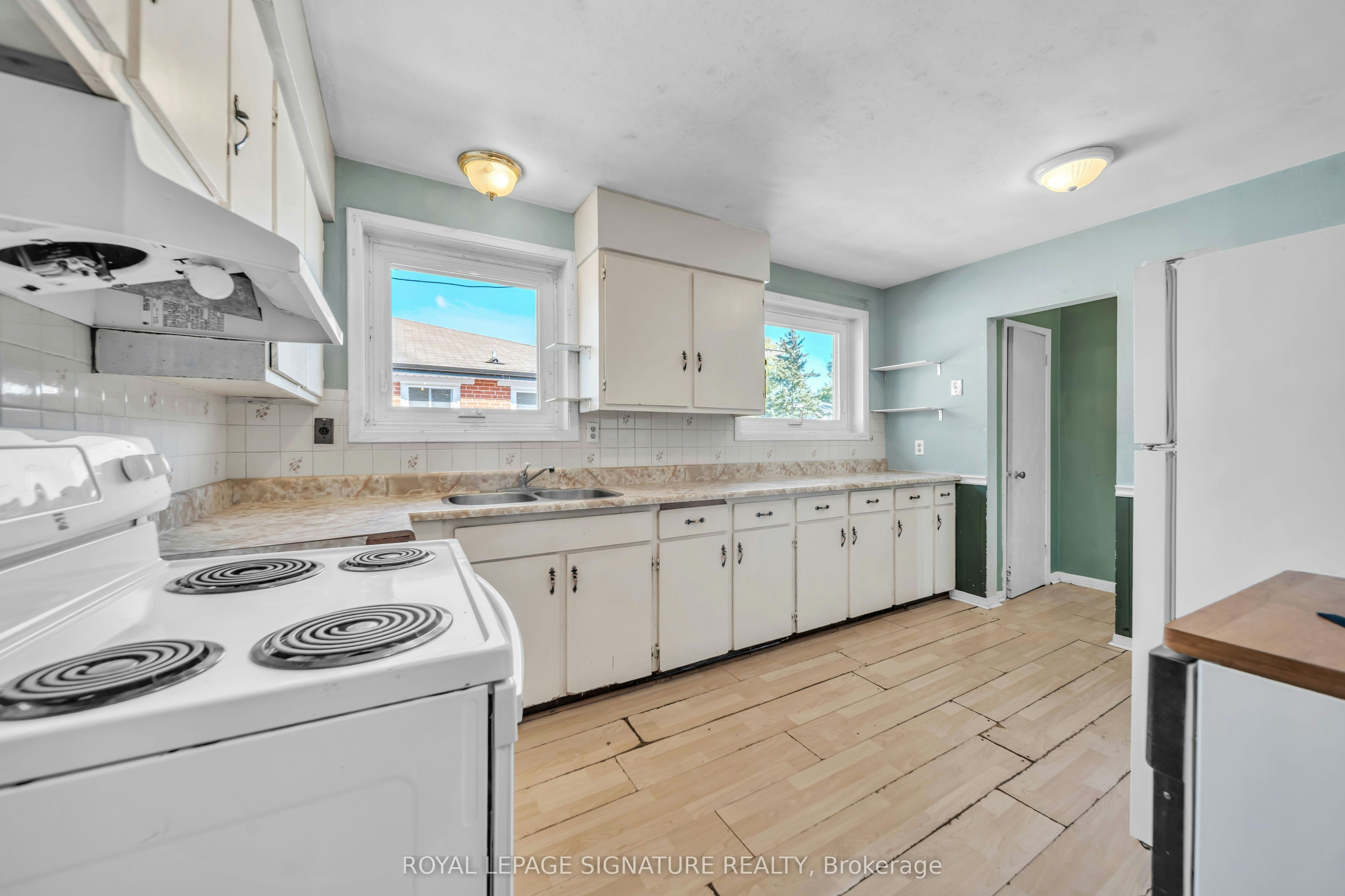 832 Zator Avenue, Pickering, ON, L1W 1Y1 - 12