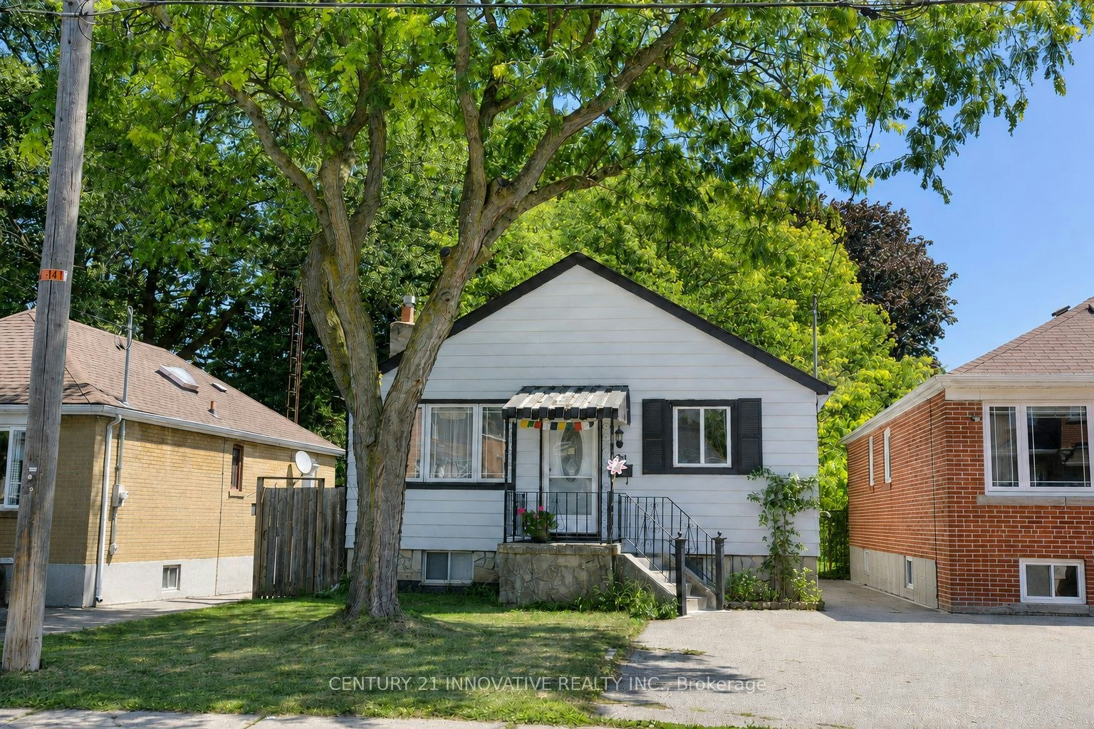 101 Heale Avenue, Toronto, ON, M1N 3X9