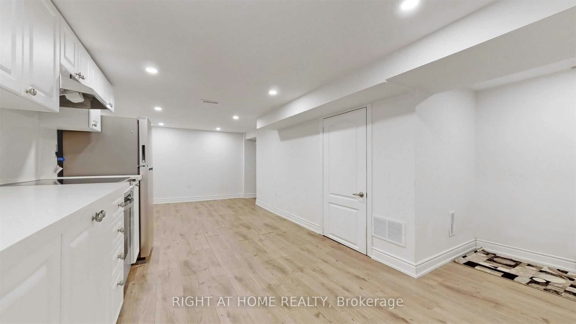 Bsmt-8 Airley Crescent, Toronto, ON, M4J 4H6 - 7