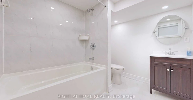 Bsmt-8 Airley Crescent, Toronto, ON, M4J 4H6 - 17