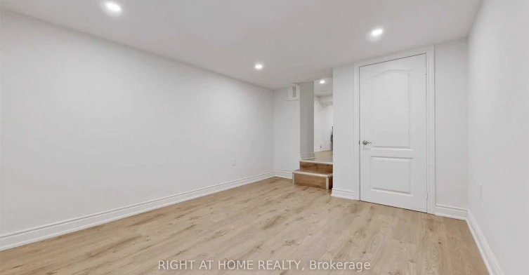 Bsmt-8 Airley Crescent, Toronto, ON, M4J 4H6 - 10
