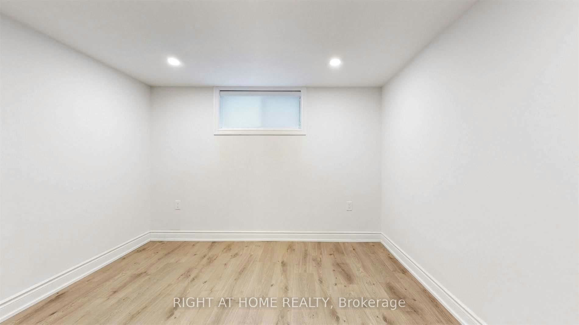 Bsmt-8 Airley Crescent, Toronto, ON, M4J 4H6 - 9