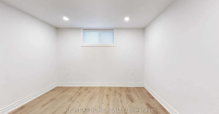 Bsmt-8 Airley Crescent, Toronto, ON, M4J 4H6 - 9
