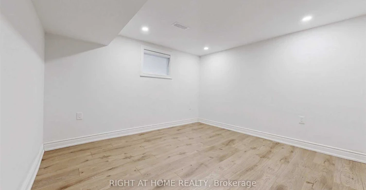 Bsmt-8 Airley Crescent, Toronto, ON, M4J 4H6 - 11