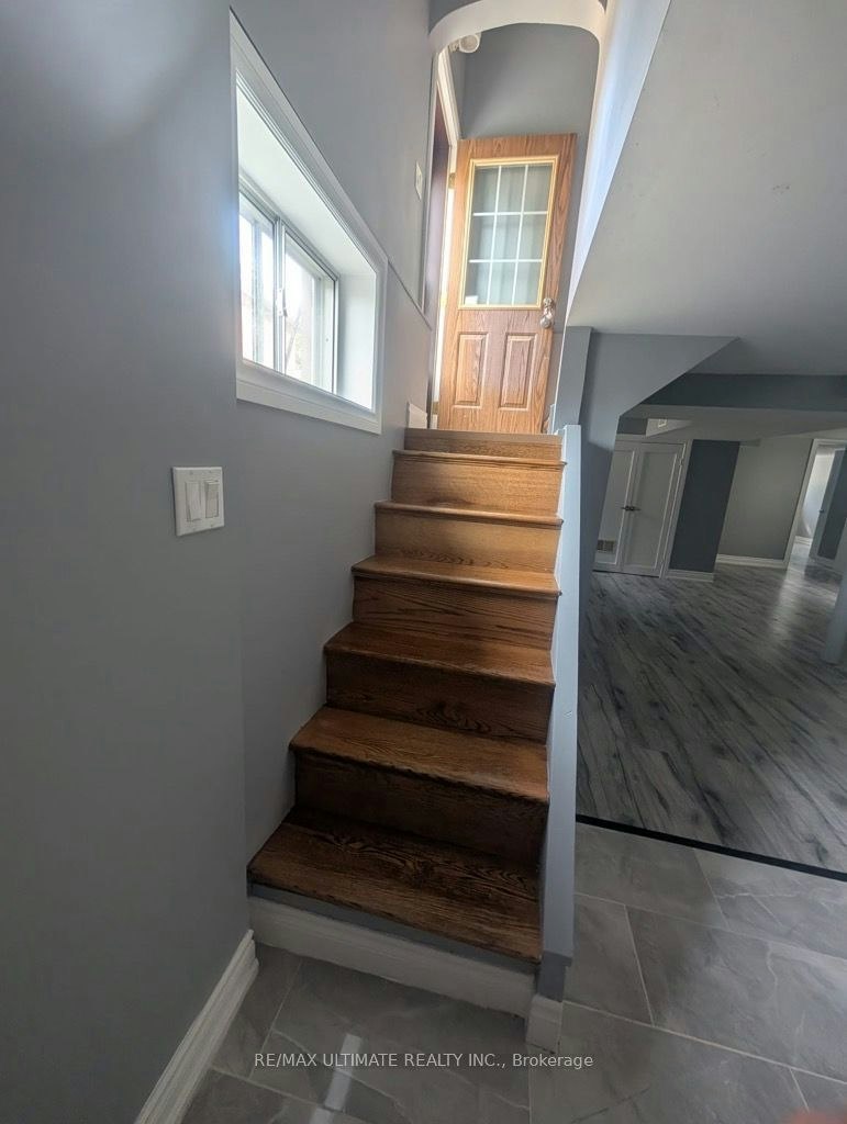 Basement-251 College Avenue, Oshawa, ON, L1J 1R6 - 21