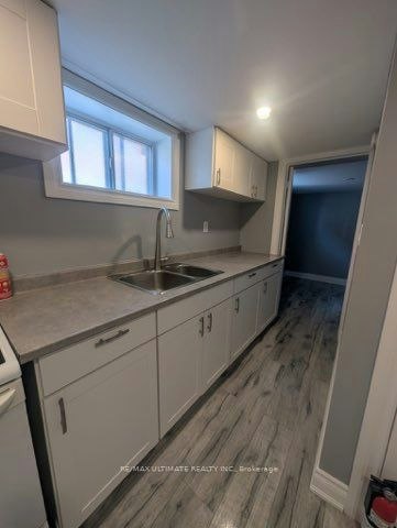 Basement-251 College Avenue, Oshawa, ON, L1J 1R6 - 3