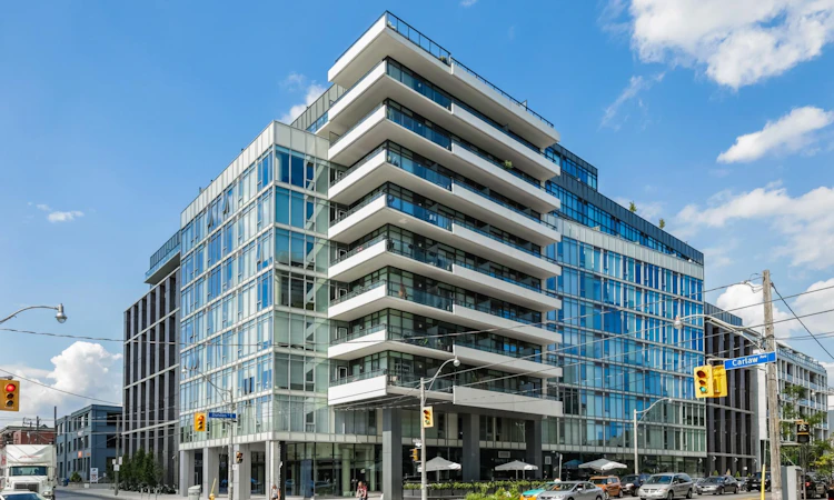 1005-1190 Dundas Street E