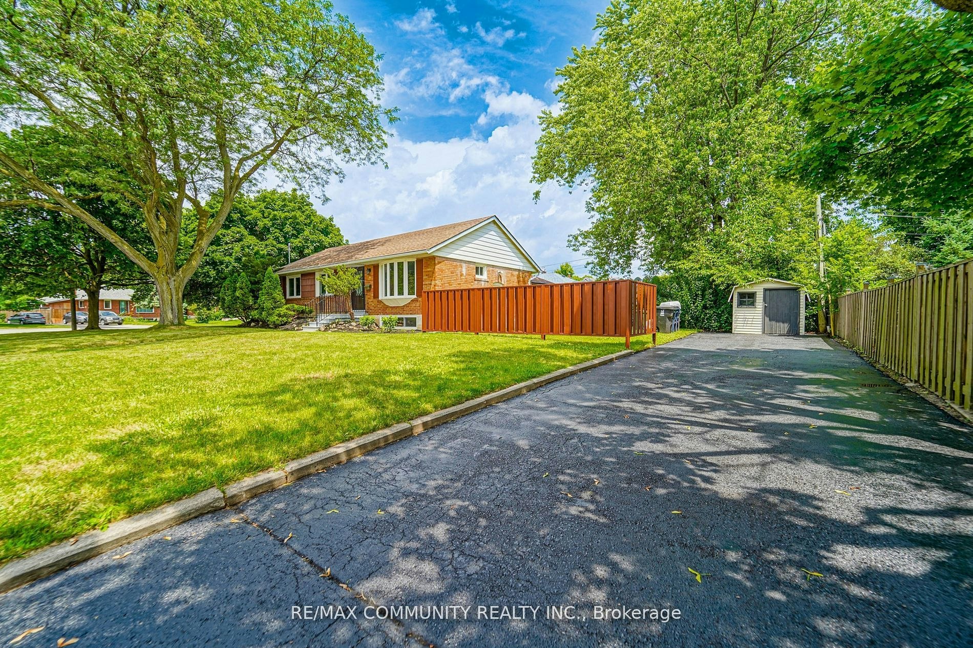 Main-43 Christina Crescent, Toronto, ON, M1R 4H7 - 16