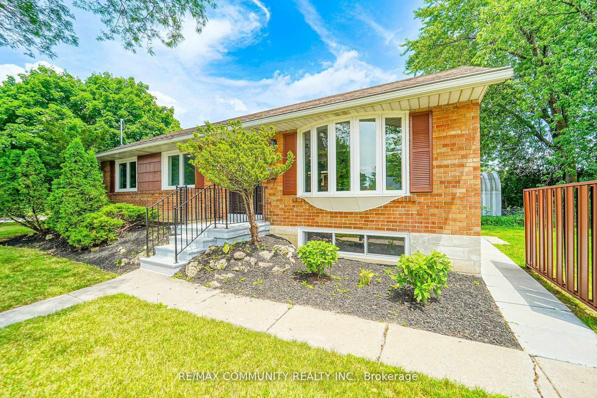 Main-43 Christina Crescent, Toronto, ON, M1R 4H7