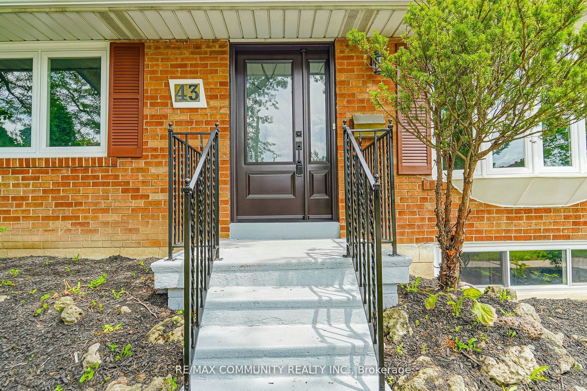 Main-43 Christina Crescent, Toronto, ON, M1R 4H7 - 2