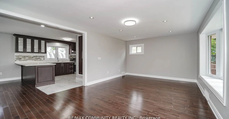 Main-43 Christina Crescent, Toronto, ON, M1R 4H7 - 5