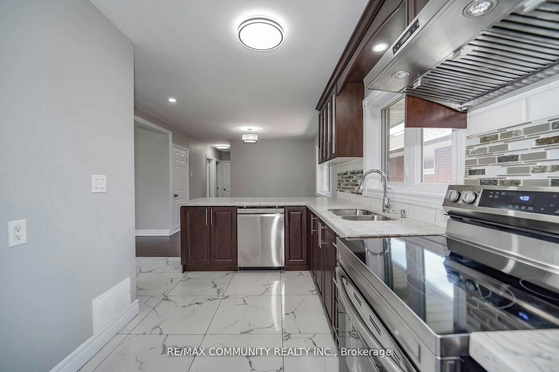 Main-43 Christina Crescent, Toronto, ON, M1R 4H7 - 6