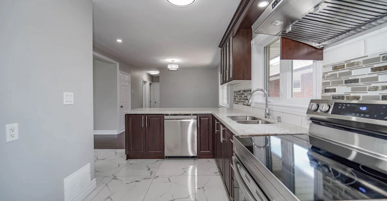 Main-43 Christina Crescent, Toronto, ON, M1R 4H7 - 6