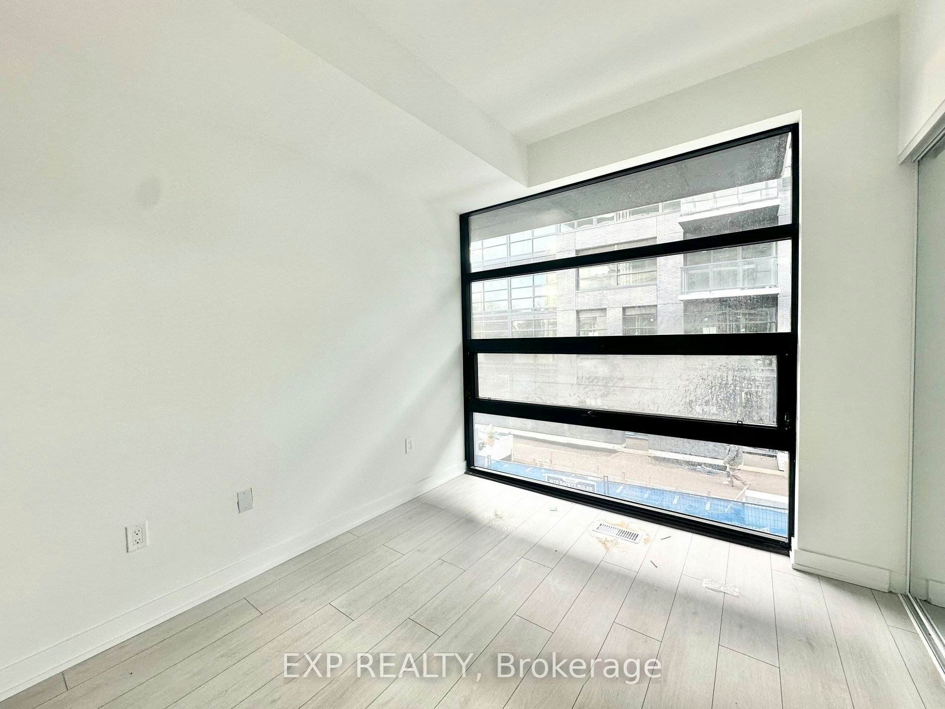 132C-1612 Charles Street, Whitby, ON, L1N 0P3 - 12