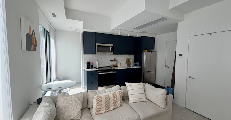 132C-1612 Charles Street, Whitby, ON, L1N 0P3 - 2