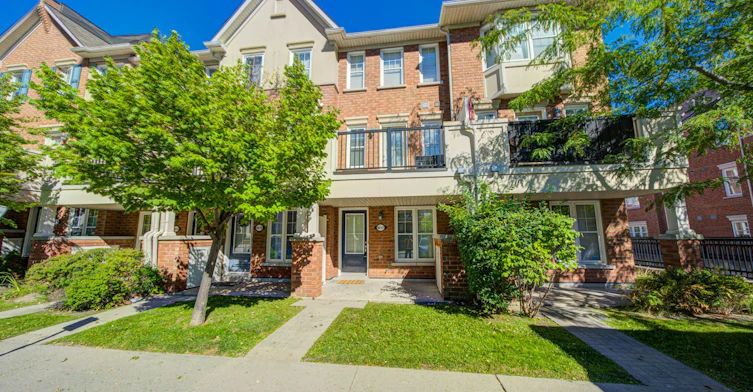 17-40 Mendelssohn Street, Toronto, ON, M1L 0G8 - 2